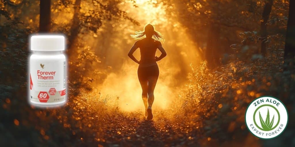 jeune femme qui fait son jogging de bon matin en forêt
